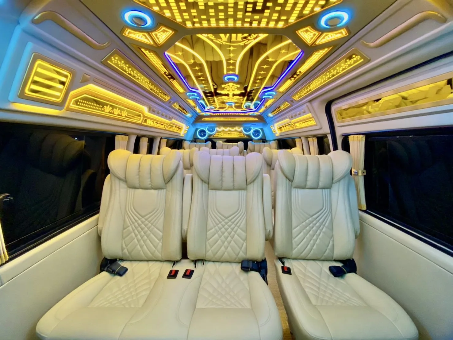 เช่ารถตู้ตรังเที่ยวทะเลตรัง กับ Vip Van Trang